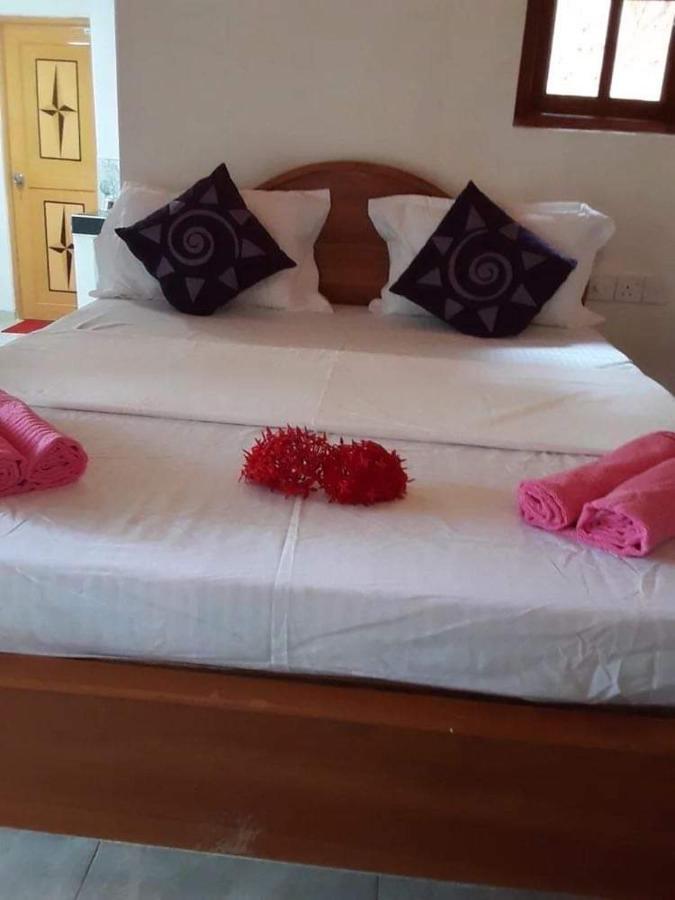 Villa25 Homestay Free Pick Up From The Centre Канди Экстерьер фото