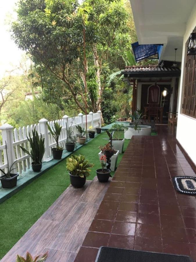 Villa25 Homestay Free Pick Up From The Centre Канди Экстерьер фото