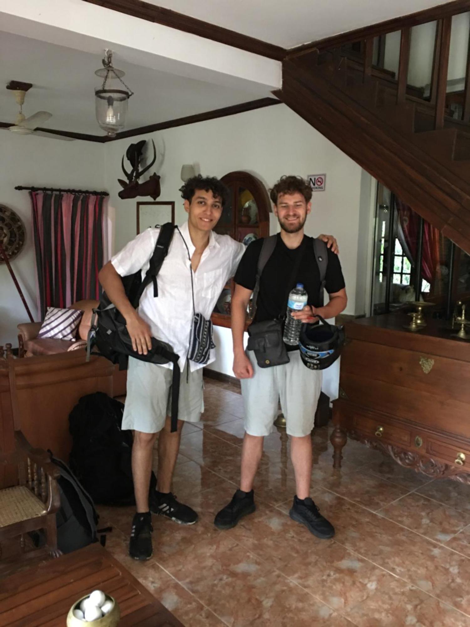 Villa25 Homestay Free Pick Up From The Centre Канди Экстерьер фото